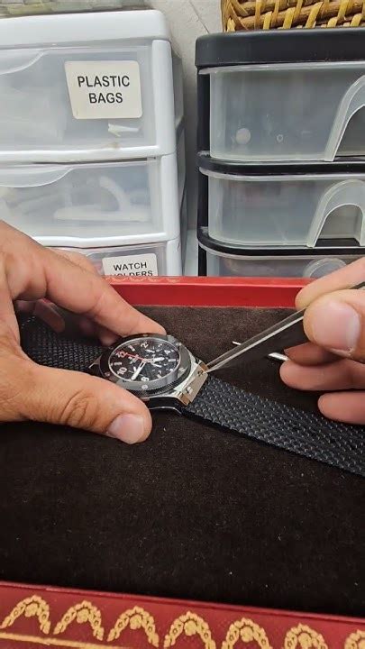 how to change hublot big bang strap|hublot geneve replacement strap.